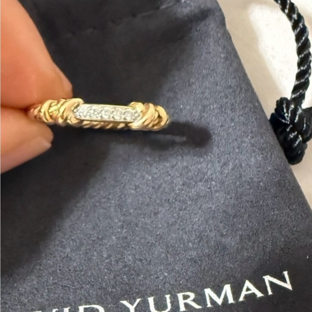 David Yurman Petite Helena Wrap Band Ring, 4mm 18k Gold and Diamonds - Picture 3 of 5